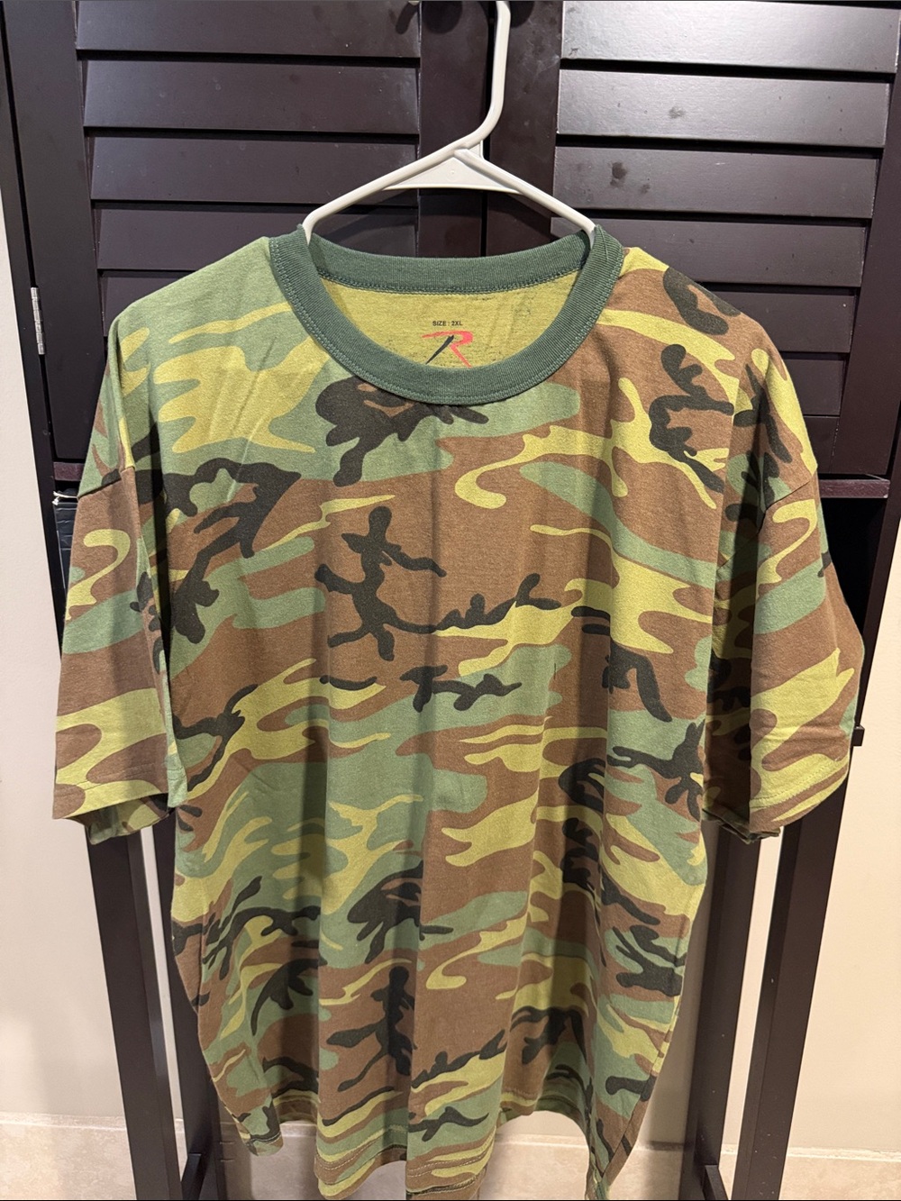 Rothco Men's Woodland Camo Short Sleeve Tee - Green/Brown